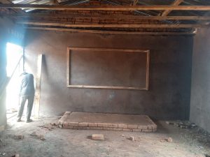 Klassenzimmer der neuen Schule des Deutsch Madagassischen Schulvereins in Andaromihomaky kurz vor Fertigstellung